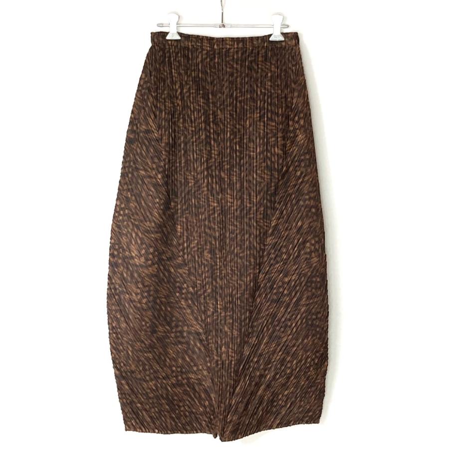 ISSEY MIYAKE（イッセイミヤケ） PLEATS PLEASE プリーツ 変形スカート