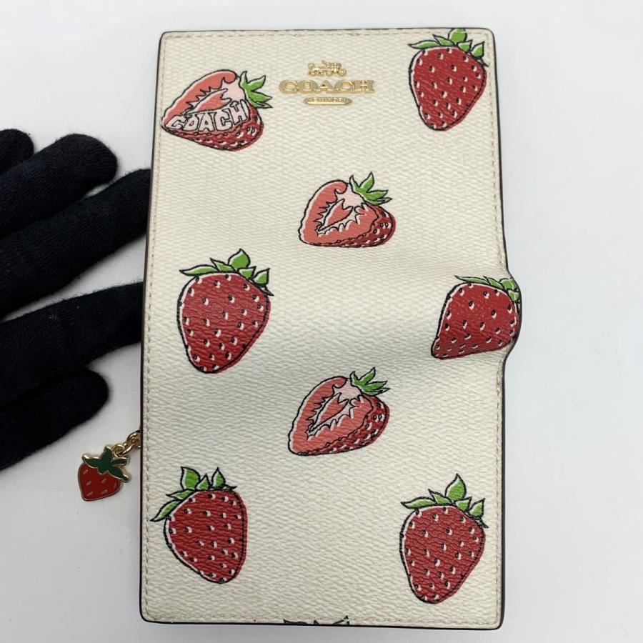 COACH（コーチ） ストロベリー 苺 CAP18 アイボリー 2つ折り財布