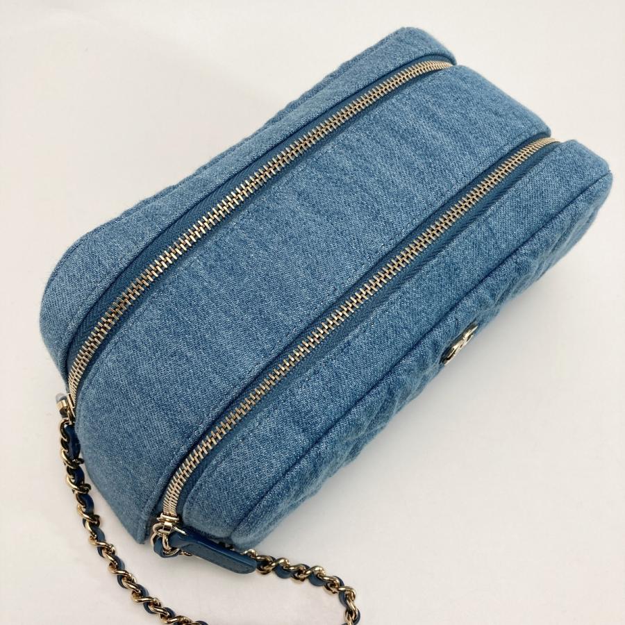 CHANEL（シャネル） ココマーク マトラッセ デニム ポーチ AP3702