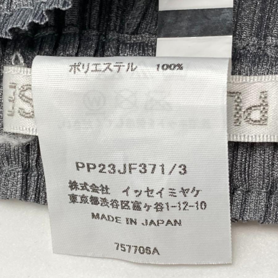 ISSEY MIYAKE（イッセイミヤケ） PLEATS PLEASE プリーツ パンツ
