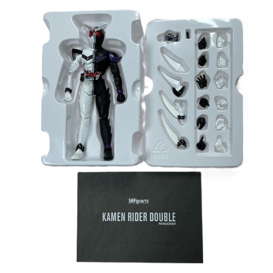 BANDAI バンダイ フィギュア S.H.Figuarts (真骨彫製法) 仮面ライダーW ファングジョーカー 開封品 やや傷や汚れあり_1