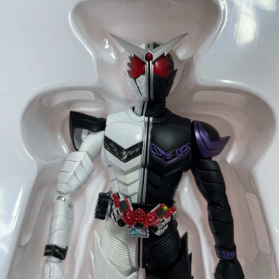 BANDAI バンダイ フィギュア S.H.Figuarts (真骨彫製法) 仮面ライダーW ファングジョーカー 開封品 やや傷や汚れあり_2