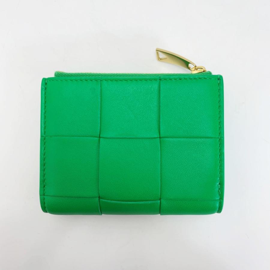 BOTTEGA VENETA ボッテガヴェネタ 財布 マキシイントレチャート