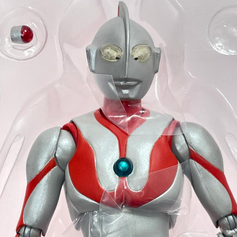 BANDAI バンダイ S.H.Figuarts ウルトラマン フィギュア 開封品 やや傷