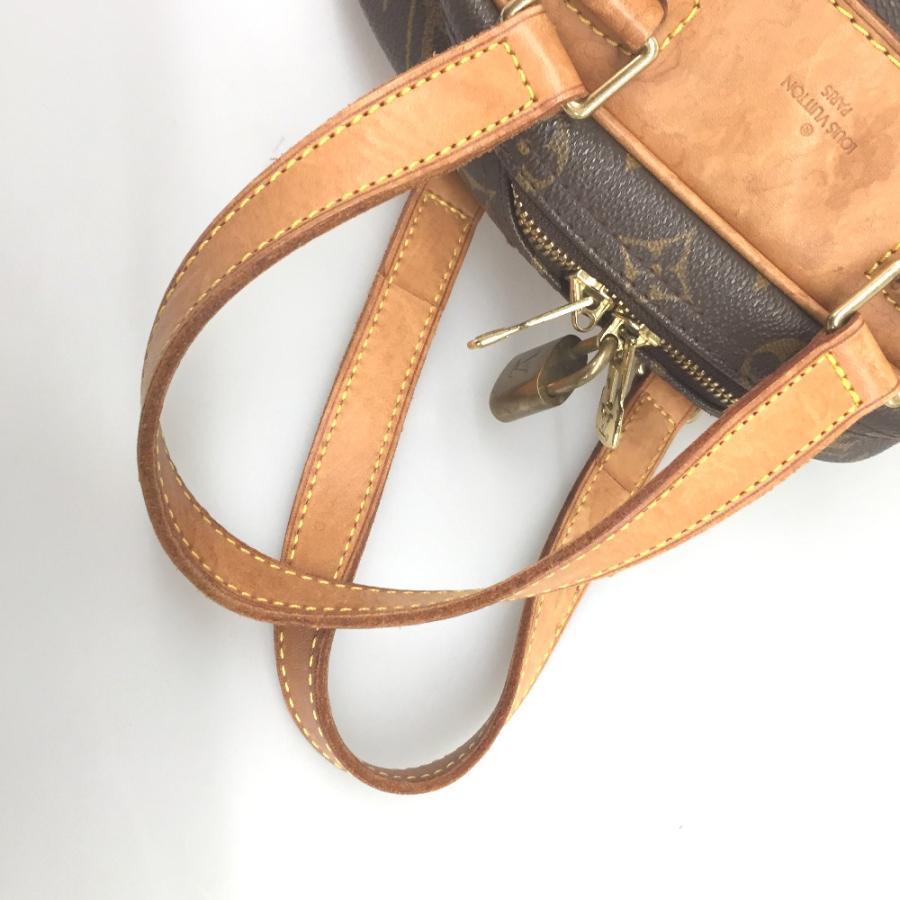 LOUIS VUITTON（ルイ・ヴィトン） △△ モノグラム エクスカーション 