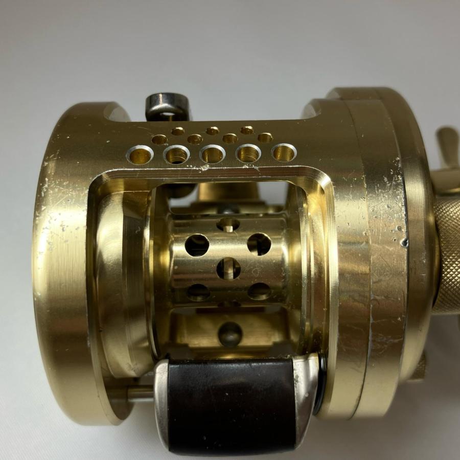 △△ SHIMANO シマノ ベイトリール カルカッタコンクエスト100 RH 442