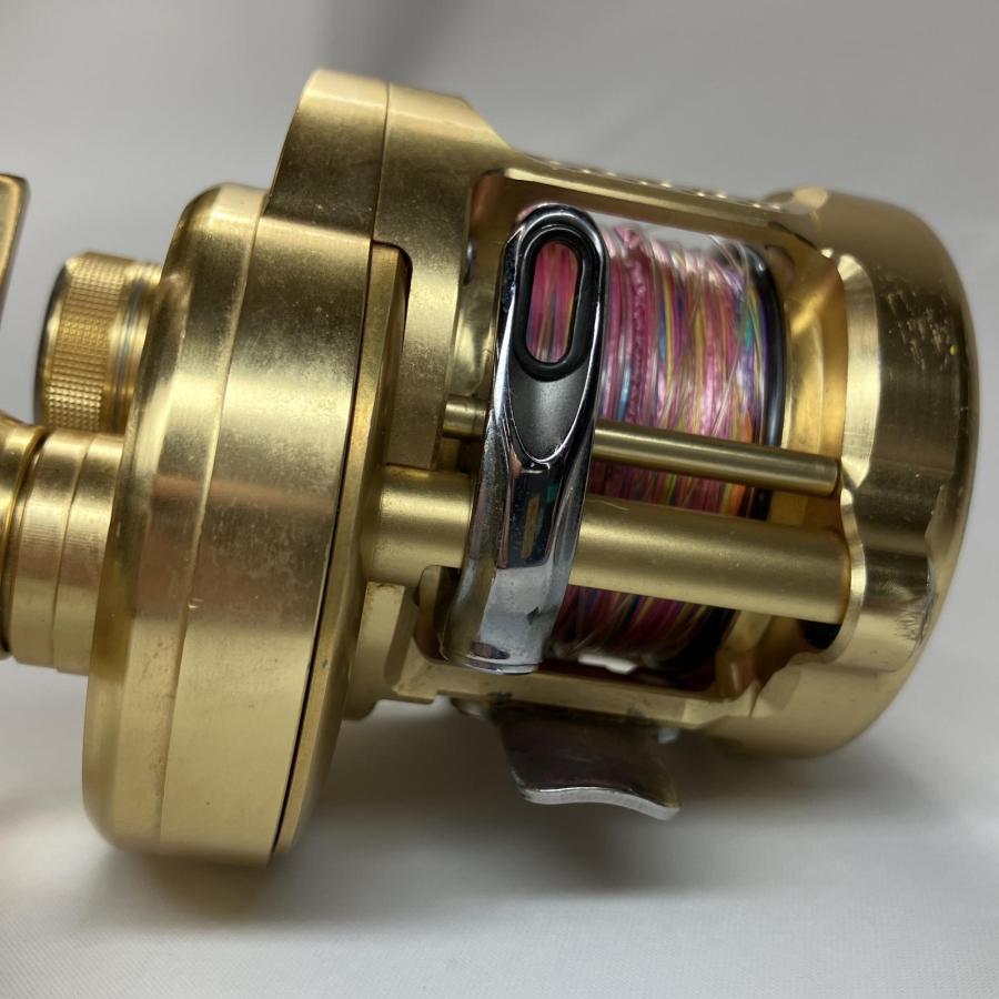 △△ SHIMANO シマノ ベイトリール 15オシアCQ300HG 03402 傷や汚れ