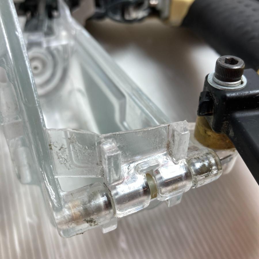 HITACHI 日立 32mm 高圧ねじ打ち機 (ケース付)マガジン破損 HITACHI 日立 32mm 高圧ねじ打ち機 (ケース付)マガジン破損