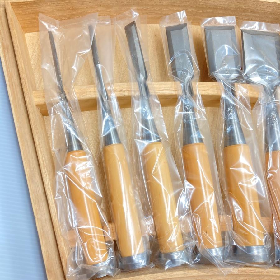 のみ 鑿「菊弘丸」金象眼龍彫入 越後國三条住人 永桶昭三/扇田重勝作 15本組 桐箱入り 未使用に近い_4