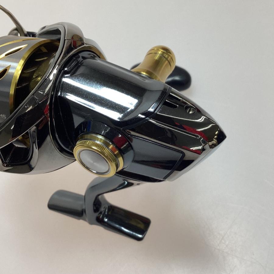 SHIMANO シマノ 14ステラSTELLA 3000HGM スピニングリール キズ SHIMANO シマノ 14ステラSTELLA 3000HGM スピニングリール キズ