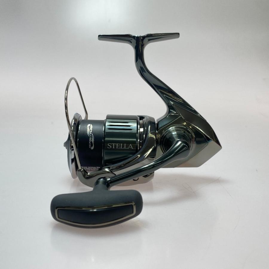 SHIMANO シマノ 22ステラ4000M 043948 目立った傷や汚れなし SHIMANO シマノ 22ステラ4000M 043948 目立った傷や汚れなし