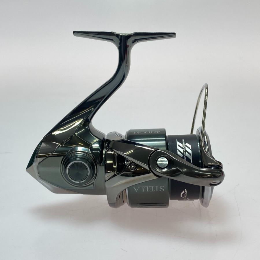 SHIMANO シマノ 22ステラ4000M 043948 目立った傷や汚れなし SHIMANO シマノ 22ステラ4000M 043948 目立った傷や汚れなし