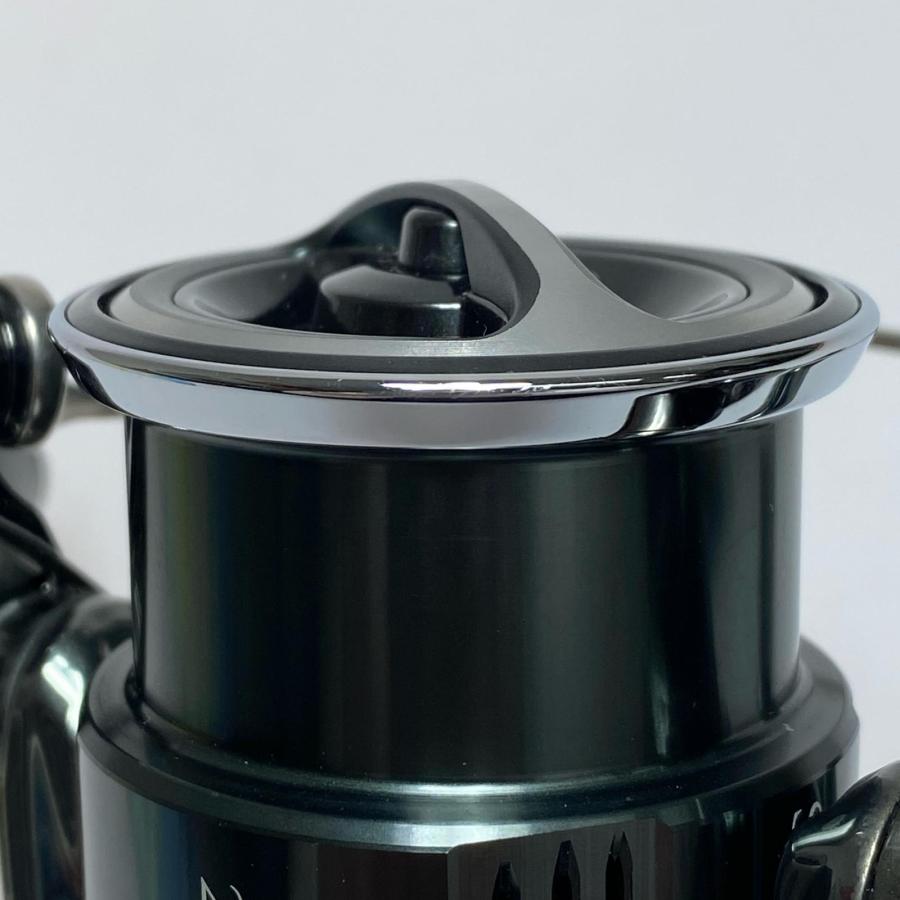 §§ SHIMANO シマノ 22ステラ 2500SHG 043887 スピニングリール 程度B キズ有 やや傷や汚れありの画像
