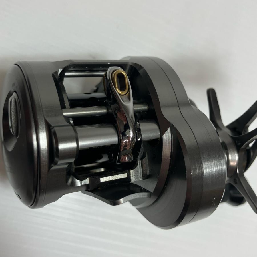 SHIMANO シマノ ベイトリール 23カルカッタコンクエストBFS HGL 045690