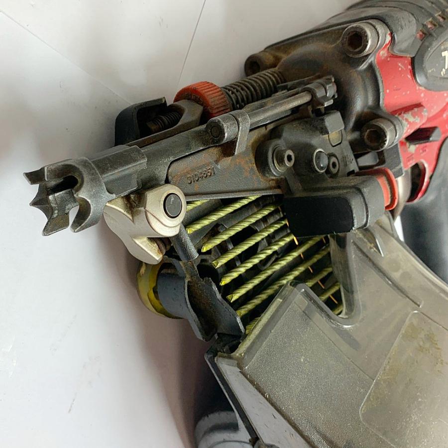 ♭♭ MAKITA マキタ 90mm高圧エア釘打 本体のみ AN930H レッド ♭♭ MAKITA マキタ 90mm高圧エア釘打 本体のみ AN930H レッド