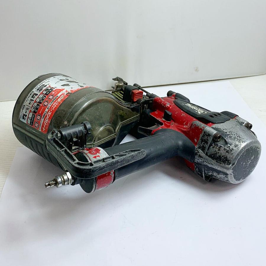 ♭♭ MAKITA マキタ 90mm高圧エア釘打 本体のみ AN930H レッド ♭♭ MAKITA マキタ 90mm高圧エア釘打 本体のみ AN930H レッド