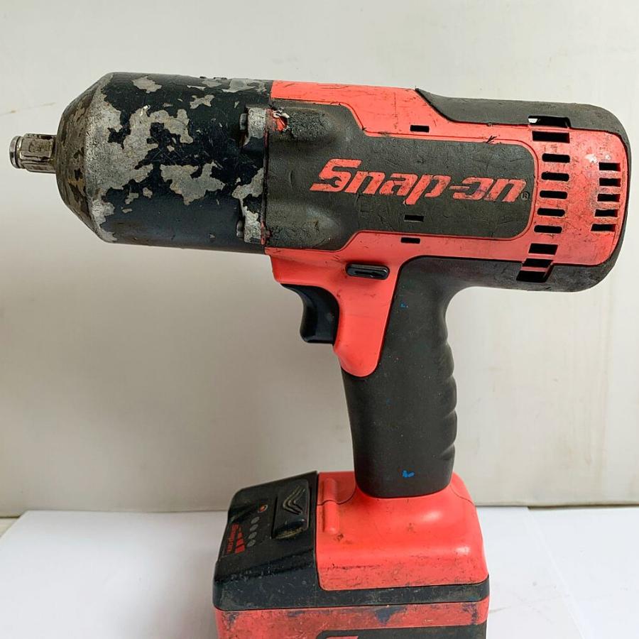 ♭♭ Snap-on スナップオン コードレスインパクトレンチ 充電器 ♭♭ Snap-on スナップオン コードレスインパクトレンチ 充電器