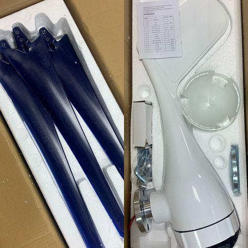 ♭♭ 小型風力発電機 3枚羽 不明 ブルー x ホワイト 未使用に近い 