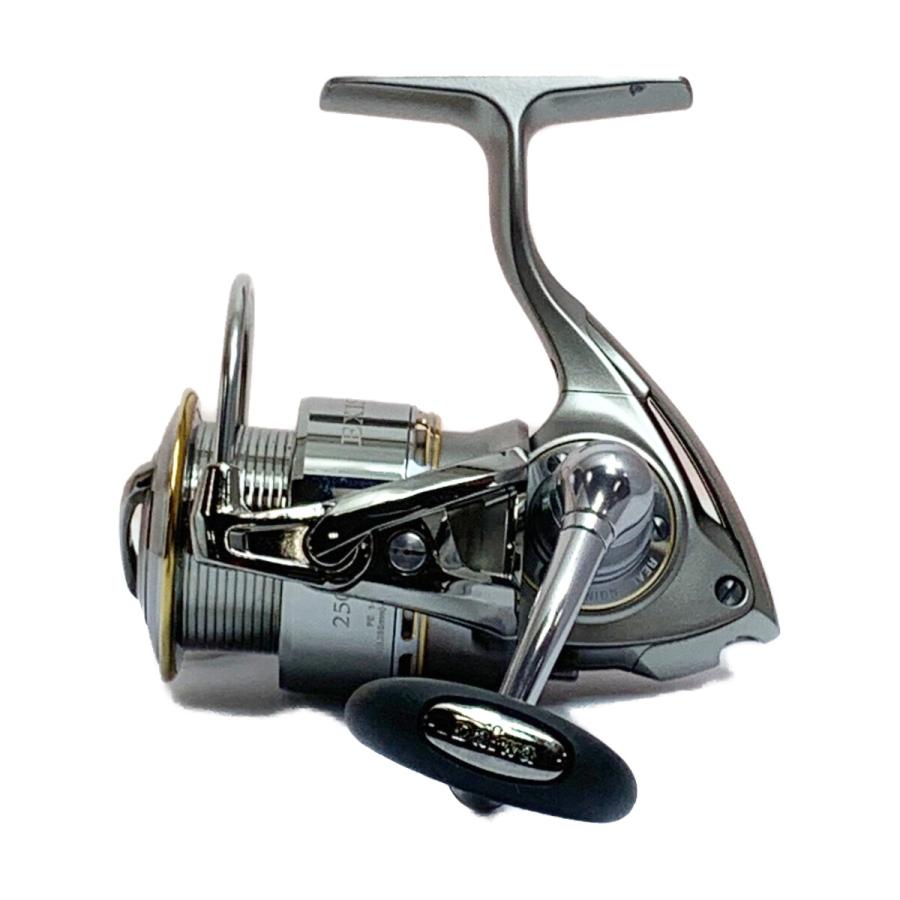 DAIWA ダイワ EXIST 2508 スピニングリール ケース、袋付 055282