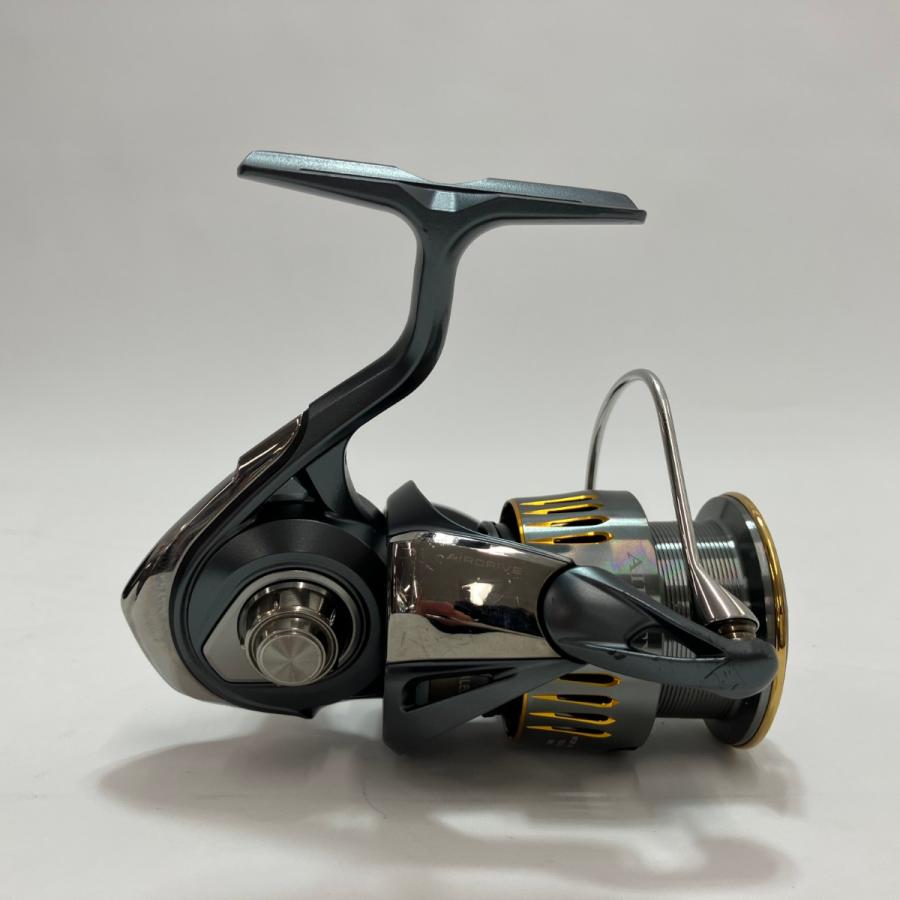 DAIWA ダイワ 23エアリティ LT3000-H スピニングリール やや傷や汚れ