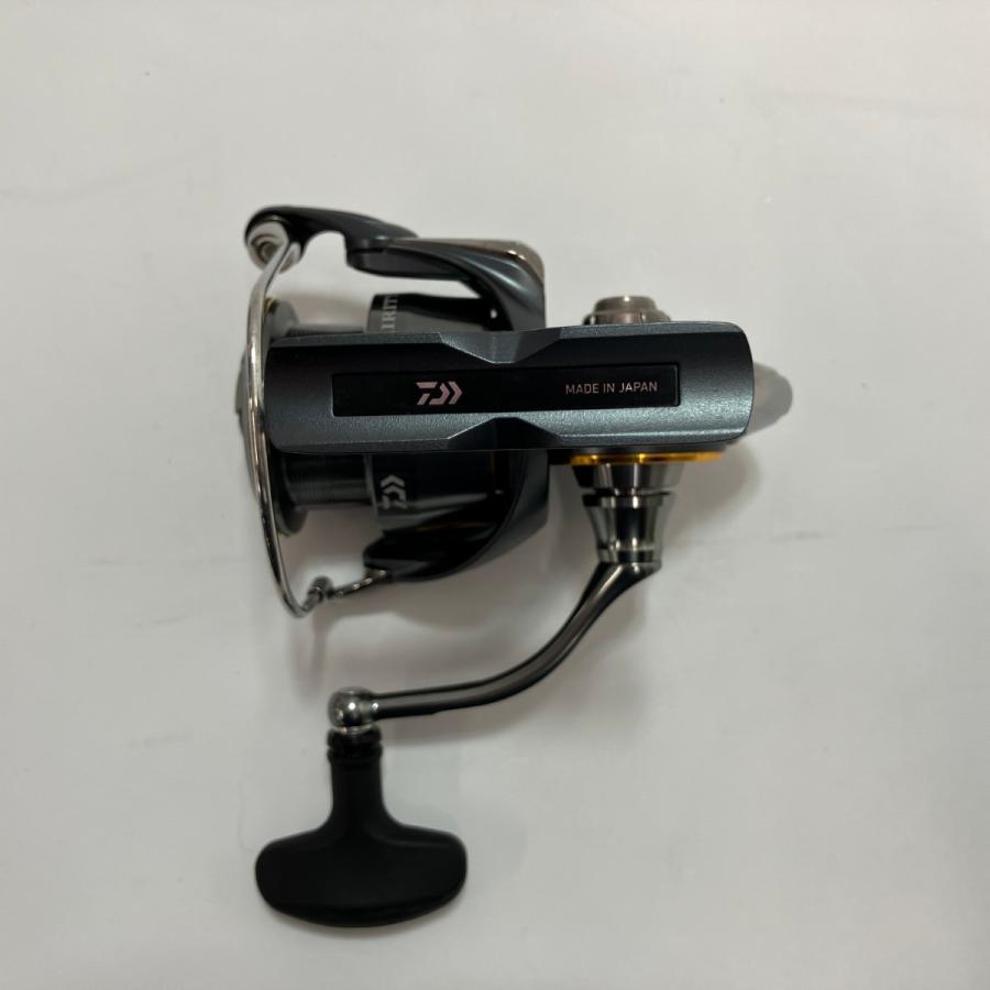DAIWA ダイワ 23エアリティ LT3000-H スピニングリール やや傷や汚れ