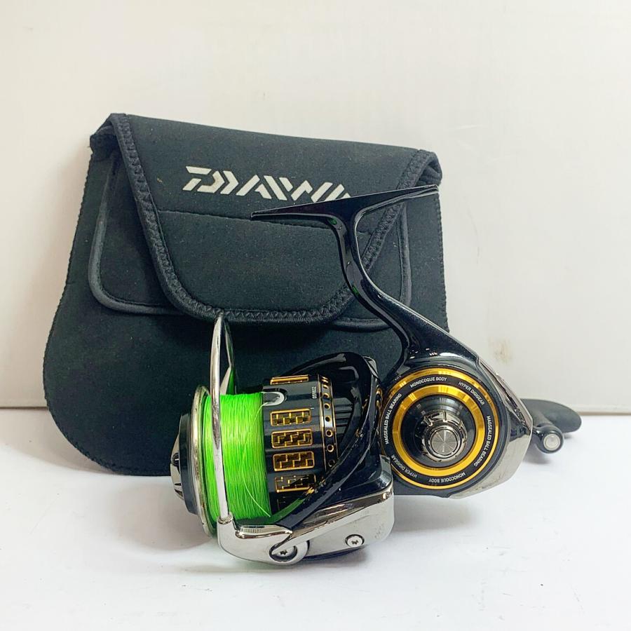 DAIWA ダイワ 17モアザン 3500 スピニングリール ケース付 キズ DAIWA ダイワ 17モアザン 3500 スピニングリール ケース付 キズ