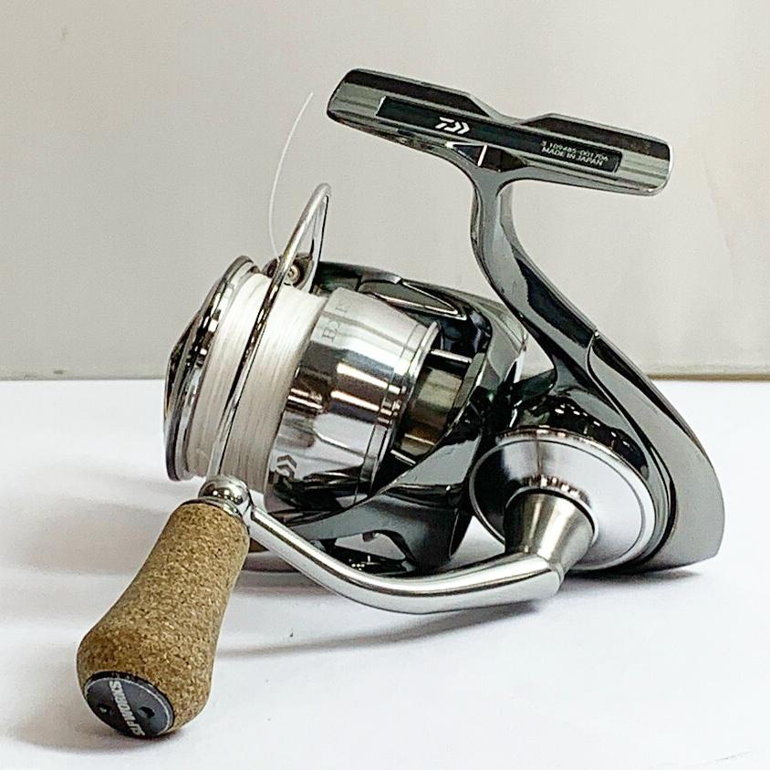 DAIWA ダイワ 22イグジスト PC LT3000-XH キズ有 箱付 DAIWA ダイワ 22イグジスト PC LT3000-XH キズ有 箱付