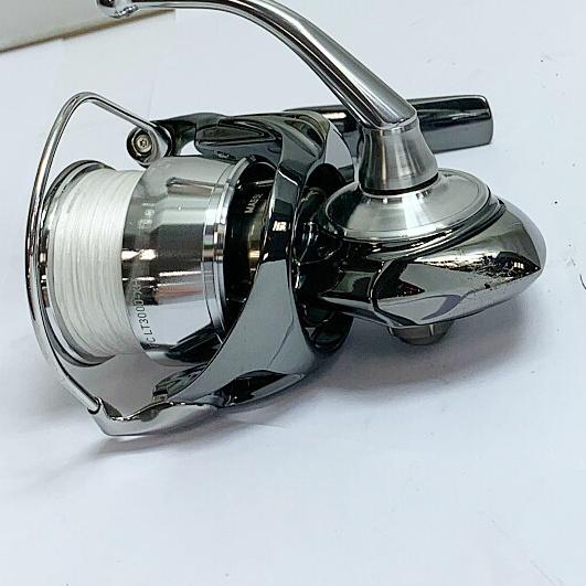 DAIWA ダイワ 22イグジスト PC LT3000-XH キズ有 箱付 DAIWA ダイワ 22イグジスト PC LT3000-XH キズ有 箱付