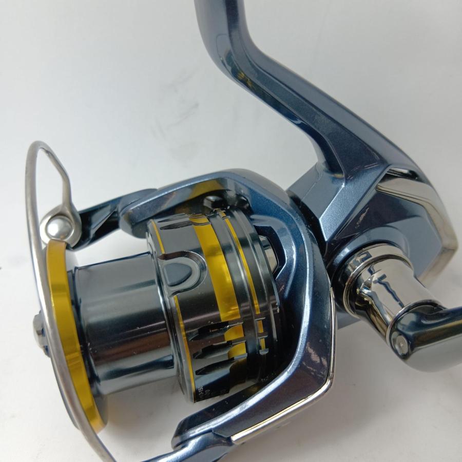 SHIMANO シマノ スピニングリール 043337 21アルテグラ C3000HG  傷や汚れありの画像