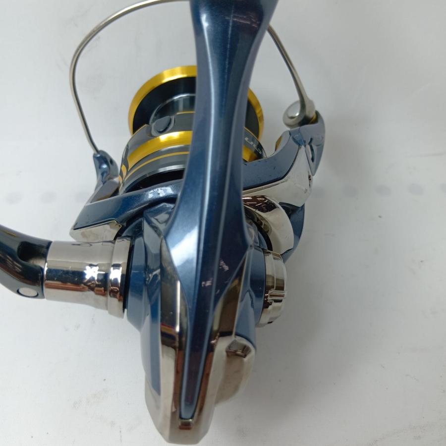 SHIMANO シマノ スピニングリール 043337 21アルテグラ C3000HG  傷や汚れありの画像