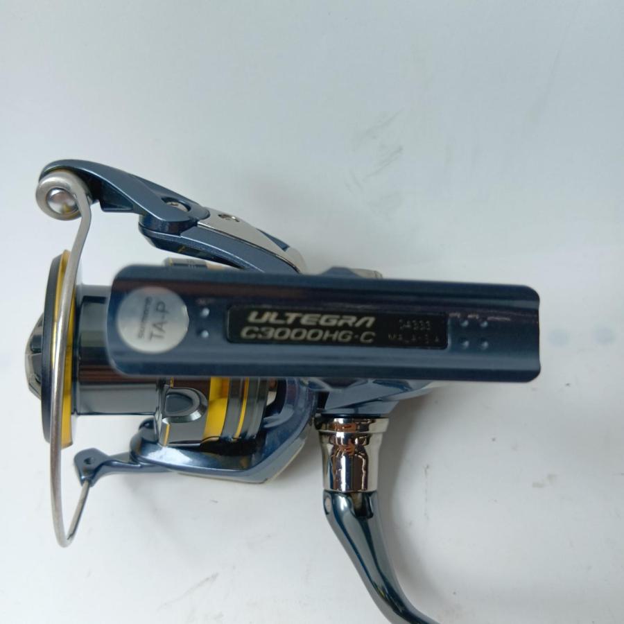 SHIMANO シマノ スピニングリール 043337 21アルテグラ C3000HG  傷や汚れありの画像