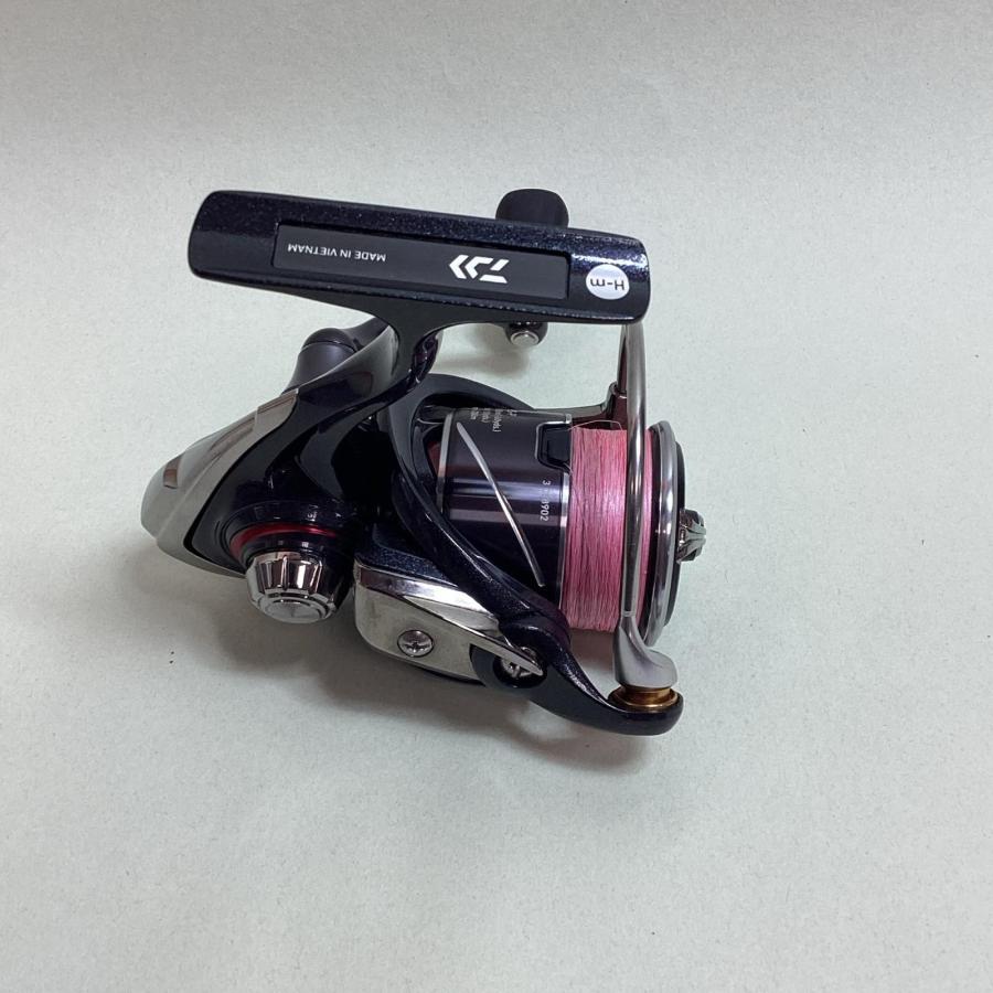 ★★ DAIWA ダイワ スピニングリール 20月下美人X LT2000S-P 088902 やや傷や汚れありの画像