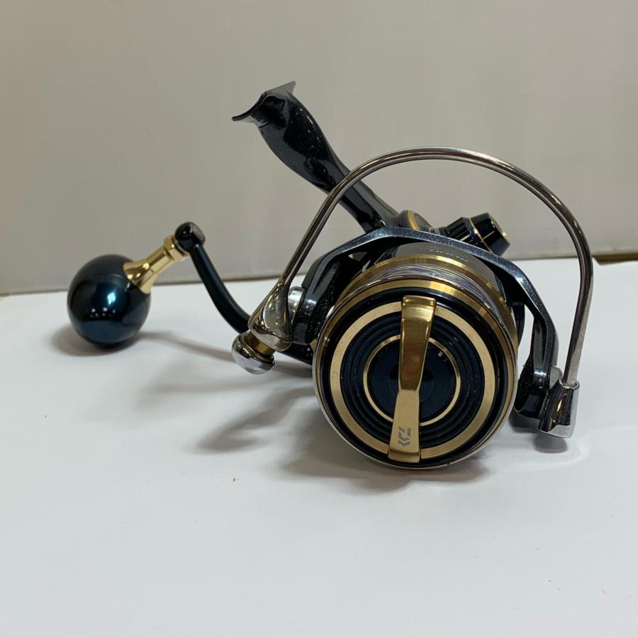 DAIWA ダイワ 20ソルティガ 8000H スピニングリール 本体のみ 00065002