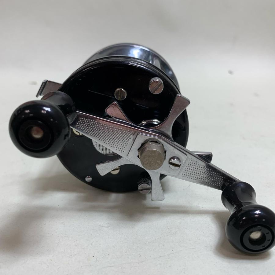 【未使用】AbuGarcia 5000C 両軸リール 未使用】AbuGarcia 5000C 両軸リール 【公式通販】