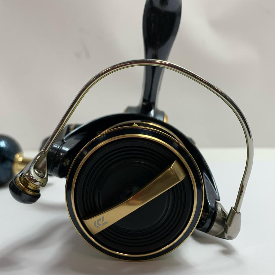 DAIWA ダイワ スピニングリール 23ソルティガ 4000-XH キズ有 224034