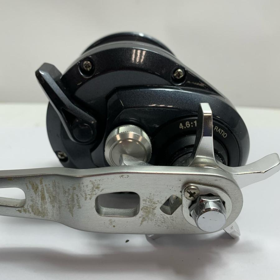 SHIMANO シマノ 両軸リール 20トリウム2000PG 04219 傷や汚れあり