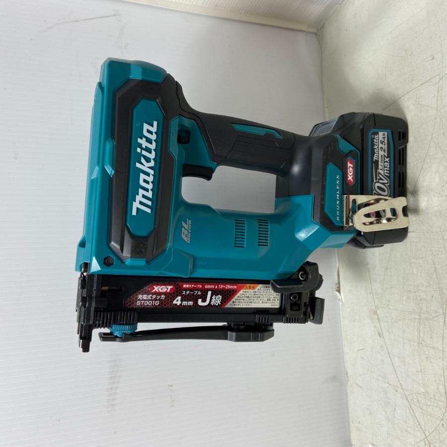 ΦΦ MAKITA マキタ 電動タッカ 40v 2.5Ah ST001GRDX ブルー 未使用に 