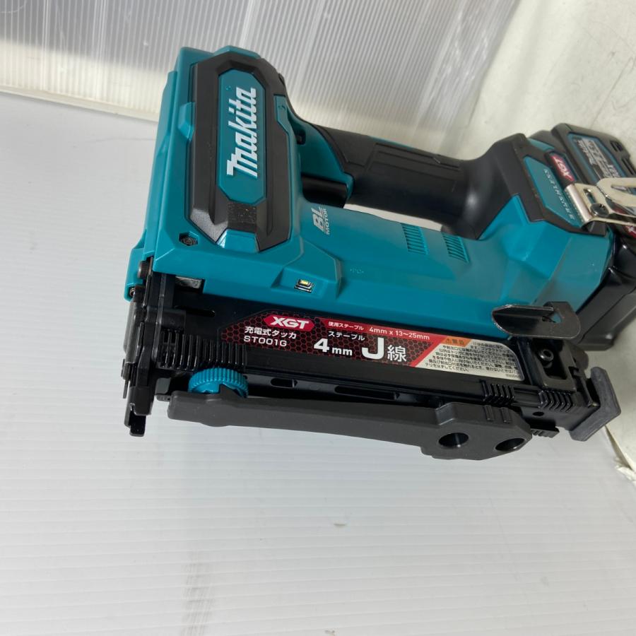 ΦΦ MAKITA マキタ 電動タッカ 40v 2.5Ah ST001GRDX ブルー 未使用に 