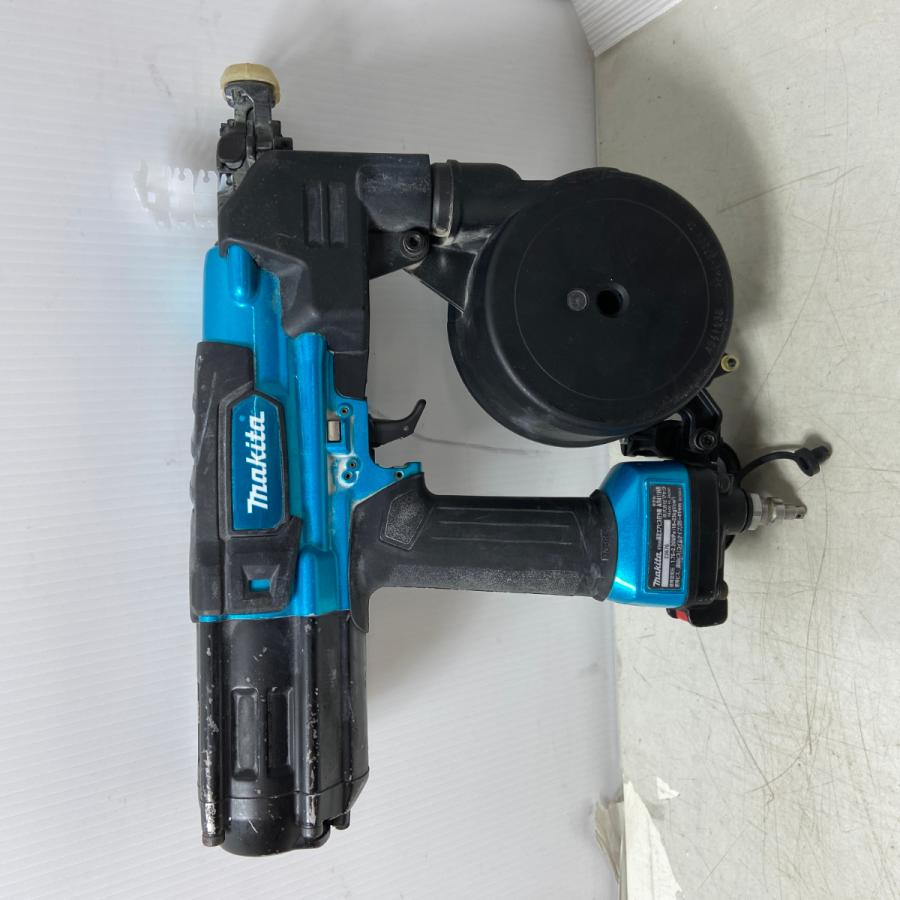 ΦΦMAKITA マキタ  エアツール　エア釘打ち　高圧 AR411HR ブルー ΦΦ MAKITA マキタ エアツール エア釘打ち 高圧 AR411HR ブルー 傷や