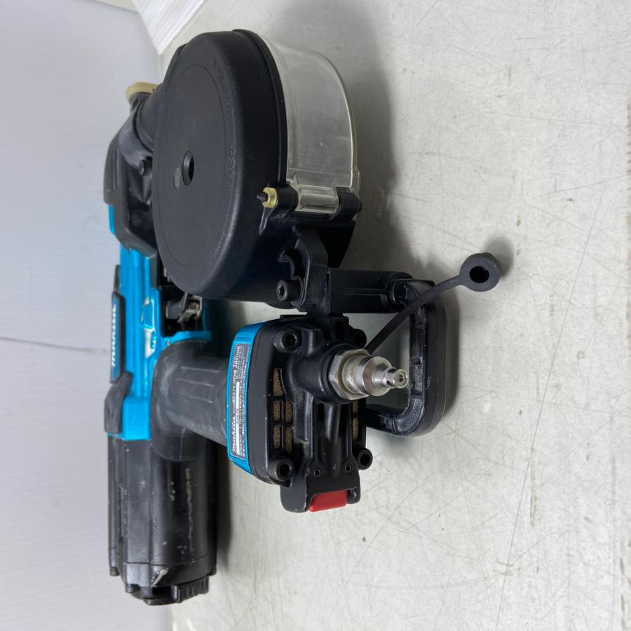 ΦΦ MAKITA マキタ エアツール エア釘打ち 高圧 AR411HR ブルー 傷や