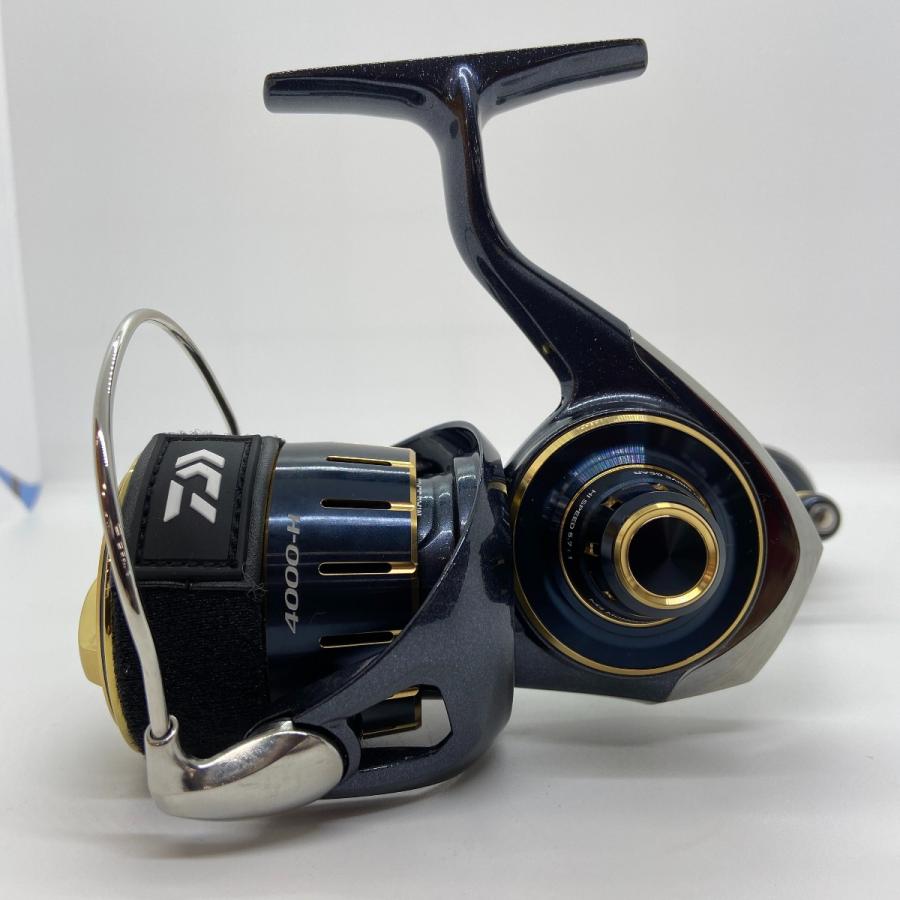 ΨΨ DAIWA ダイワ スピニングリール 23ソルティガ4000-H 箱付