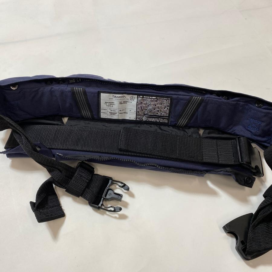 ΨΨ DAIWA ダイワ ライフジャケット ソルティガ DF-2120 やや傷や