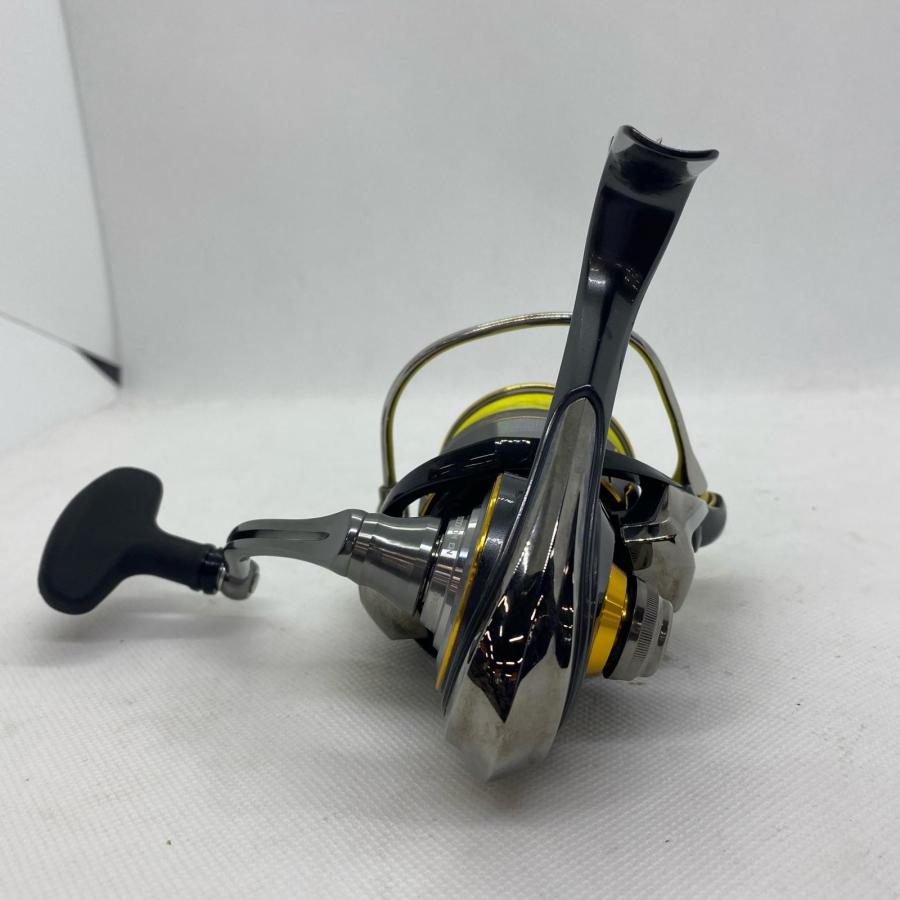 ΨΨ DAIWA ダイワ スピニングリール 21 ルビアス エアリティ3000-XH 箱
