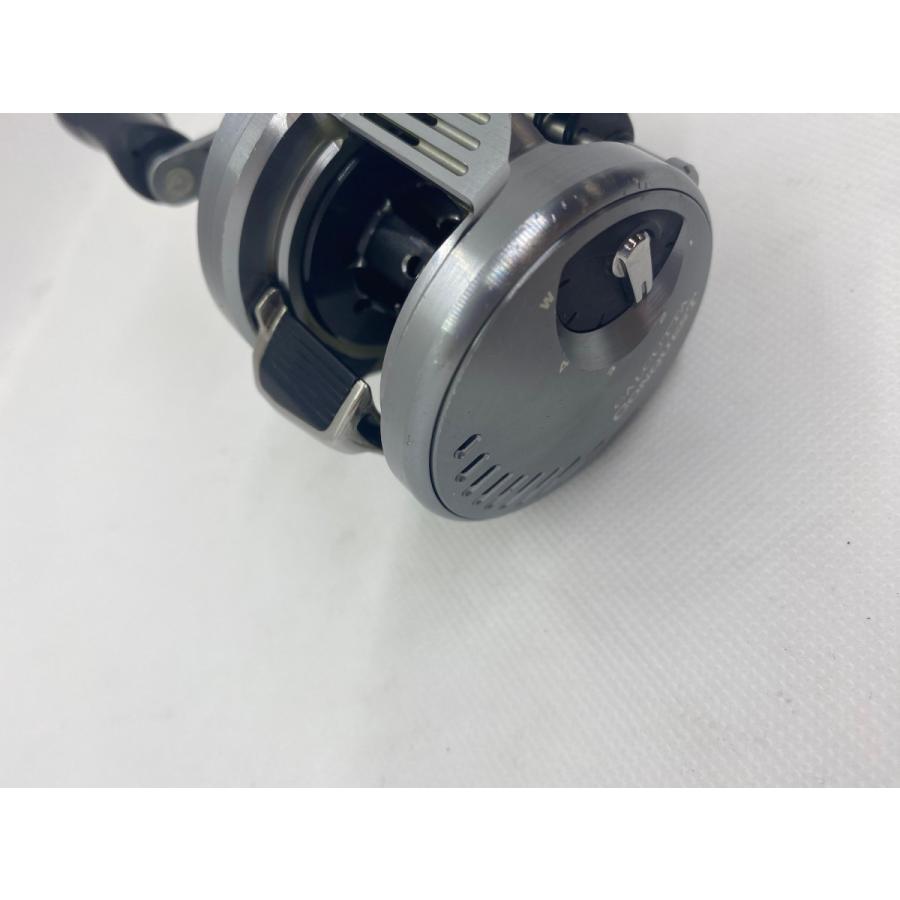 ΨΨ SHIMANO シマノ ベイトリール 19CALCUTTA DC201 箱付 03979 やや傷