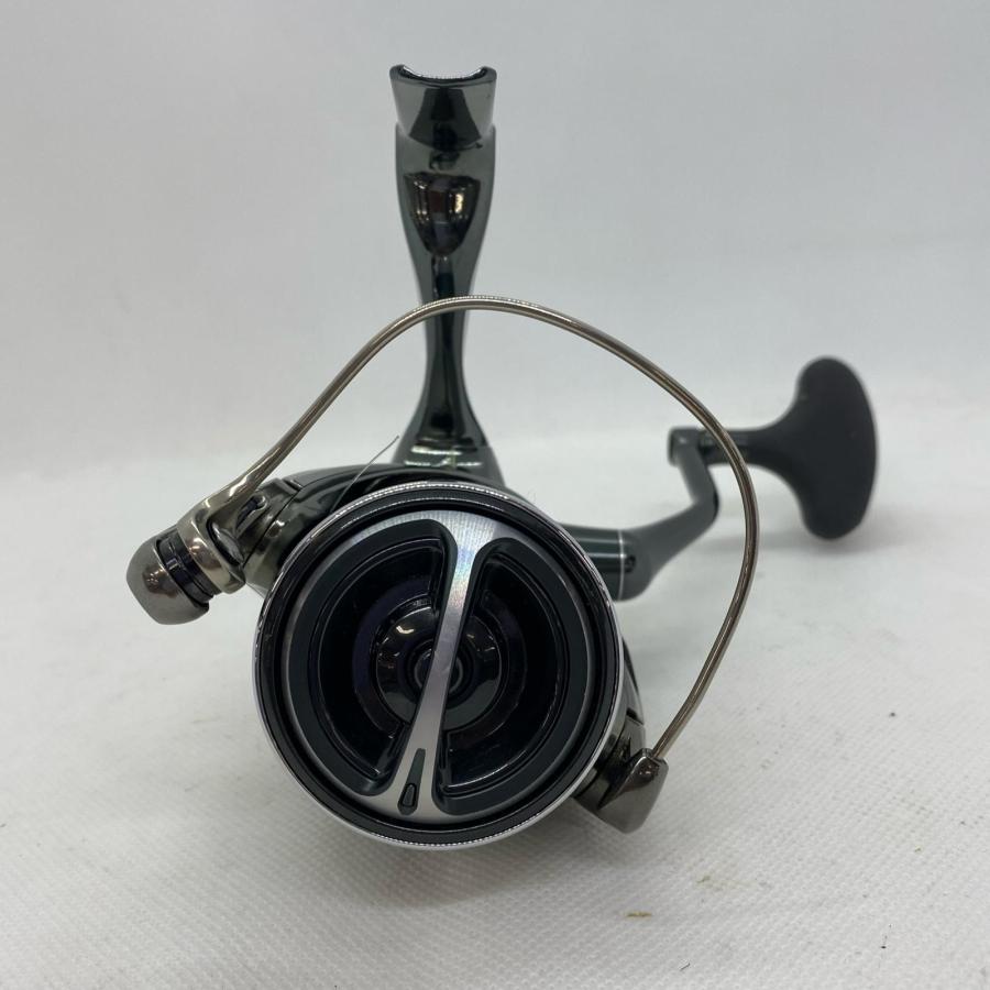 SHIMANO シマノ スピニングリール 22ステラ C3000MHG キズ有 箱付