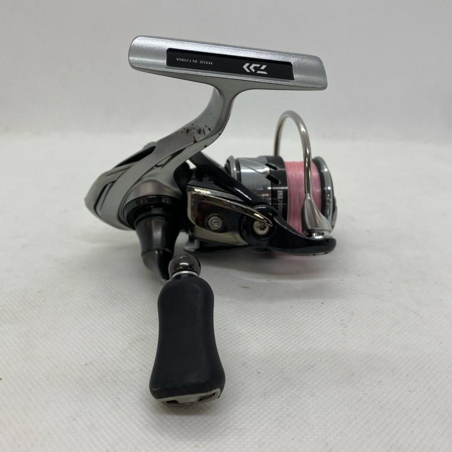 ΨΨ DAIWA ダイワ スピニングリール 18カルディア LT2000S 箱付 056036 やや傷や汚れありの画像