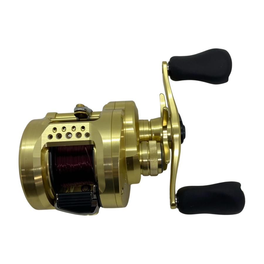 SHIMANO シマノ ベイトリール 21カルカッタコンクエスト200HG 04238