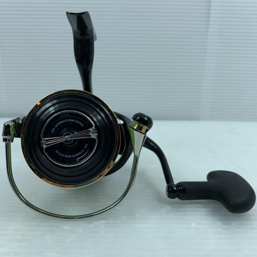 ττ DAIWA ダイワ スピニングリール 17モアザン 3012H 傷や汚れ ττ DAIWA ダイワ スピニングリール 17モアザン 3012H 傷や汚れ