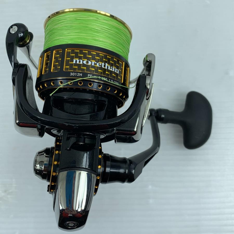 ττ DAIWA ダイワ スピニングリール 17モアザン 3012H 傷や汚れ ττ DAIWA ダイワ スピニングリール 17モアザン 3012H 傷や汚れ