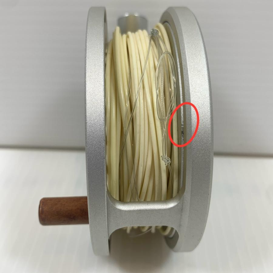 ττ ufmウエダ フライリール カンタータ2400 やや傷や汚れあり